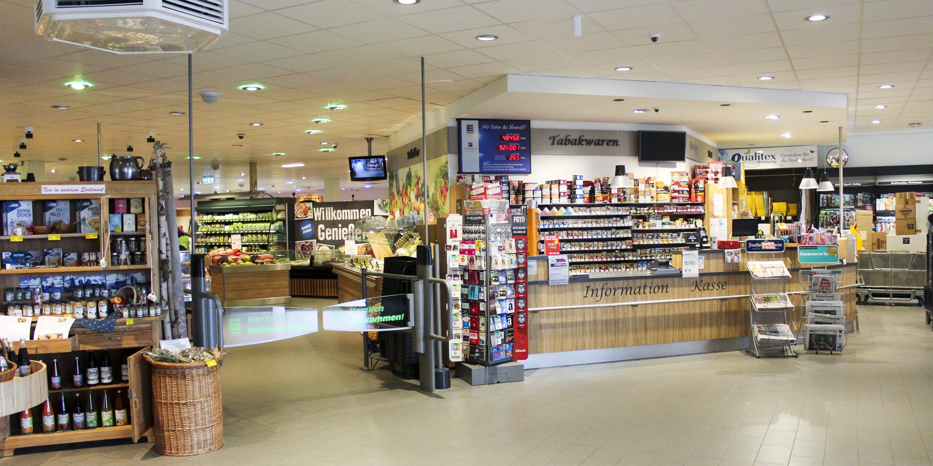 Edeka Markt Eingangsbereich