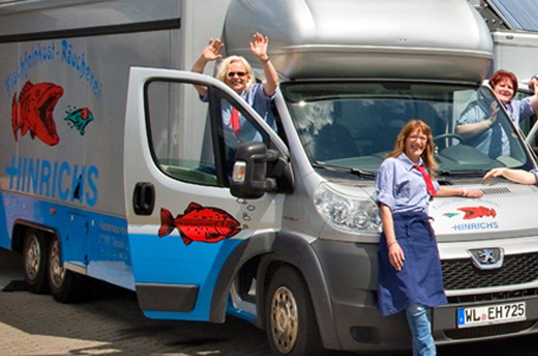 Hinrichs Fisch-Van und das Team
