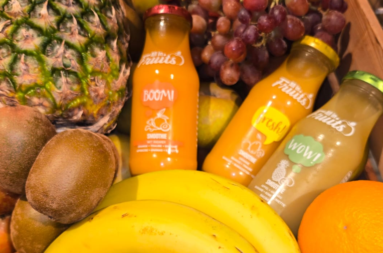 Smoothies und Früchte